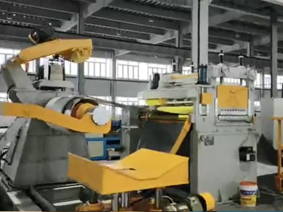 KJHS40-2x1300mm複(fu)合縱橫(héng)剪生産(chǎn)線