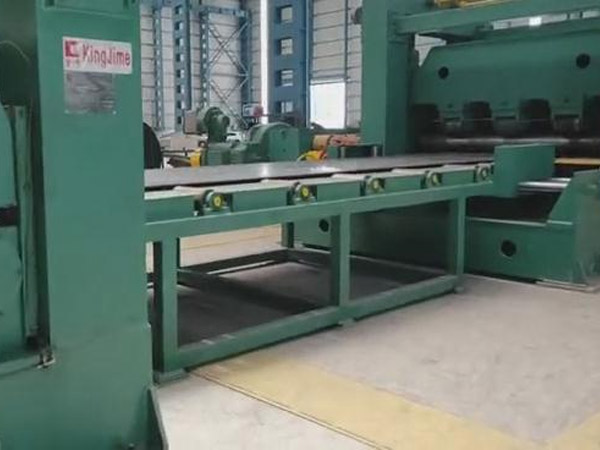 低速厚闆(pan)開卷校平(ping)剪切生産(chǎn)線出口土(tu)耳其