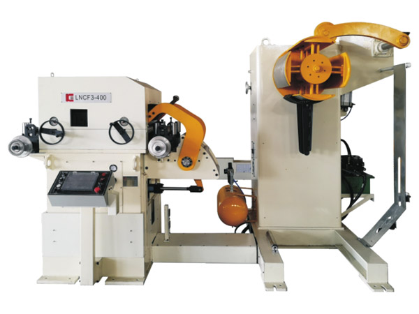 三機一(yī)體高配(pèi)型精密(mì)型料架(jià)矯直送(sòng)料機